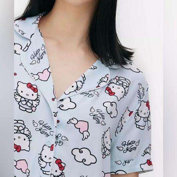 Hello Kitty Shirt And Shorts Pajamas - Picture 3 of 5